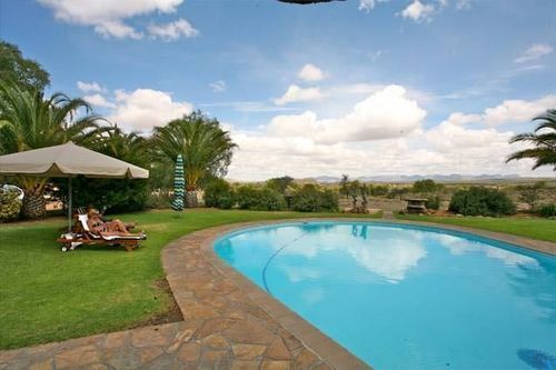 Auas Safari Lodge Falena 外观 照片