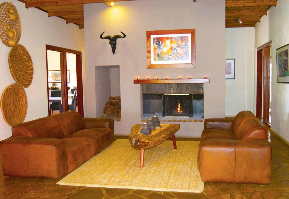 Auas Safari Lodge Falena 外观 照片